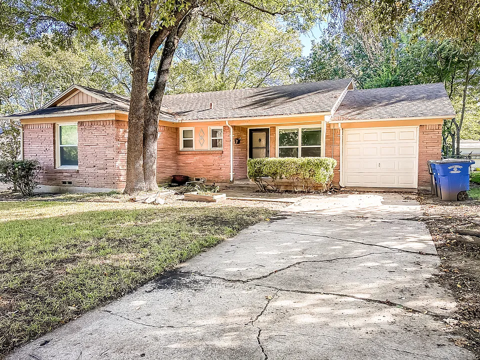 3226 San Medina Ave