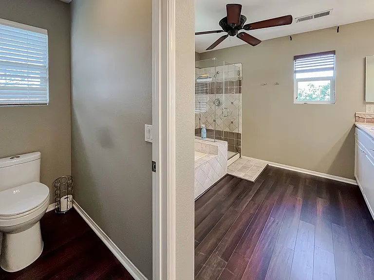 7905 Leway Dr — Photo 43