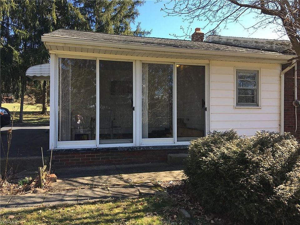 2nd image of 9957 Springfield Rd