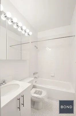 Rented by Bond New York | media 7