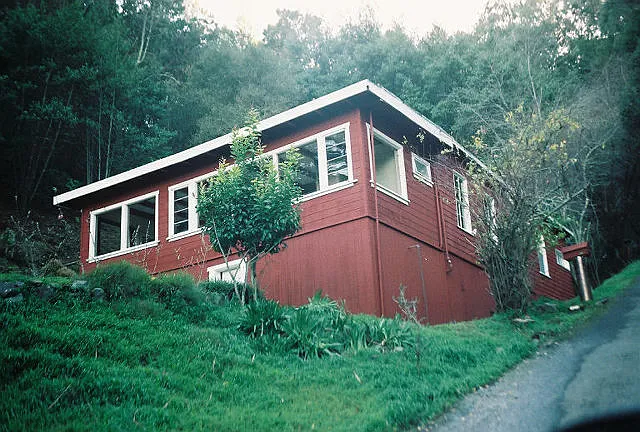 3 bed, 1560 sqft, $4,600 — Photo 2