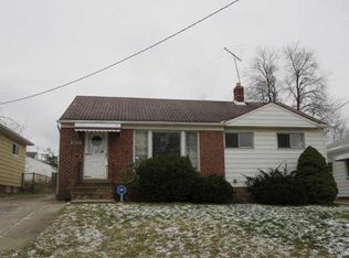 9716 David Rd, Garfield Heights, OH 44125