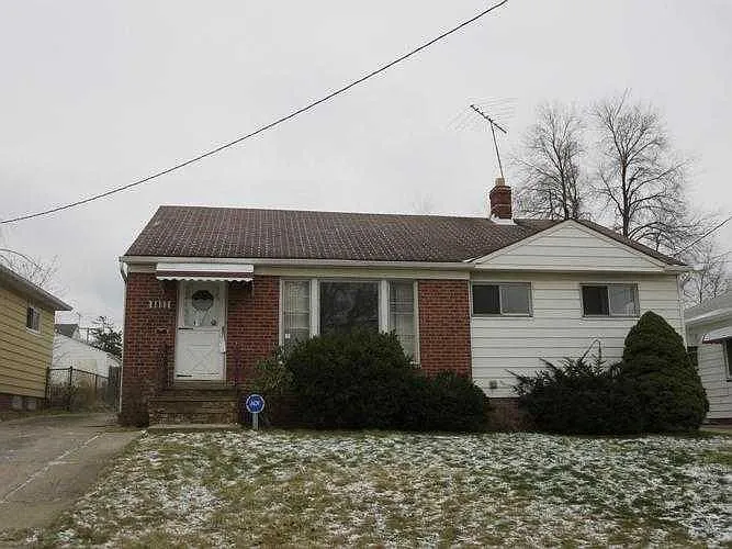 9716 David Rd photo 1