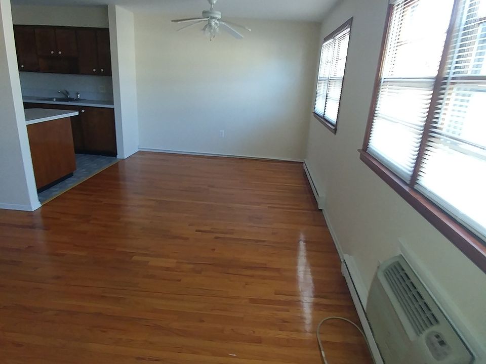 2nd image of 0 S Wood Ave #2