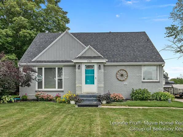 1281 144th Ave, Wayland, MI 49348