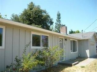 104 S Church St, Phoenix, OR 97535