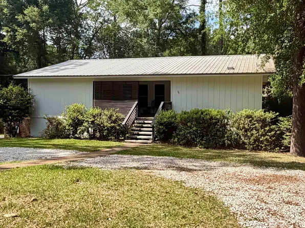 711 Cedar Ave, Fairhope, AL 36532