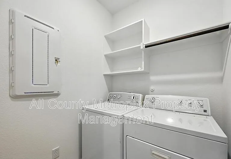 3008 Chinkapin Ln — Photo 7