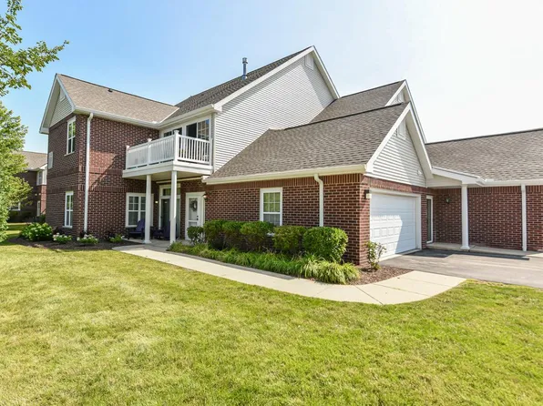 12155 West Virginia CIRCLE #5, Franklin, WI 53132