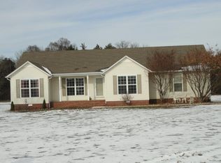 324 Cessna Ln, Shelbyville, TN 37160