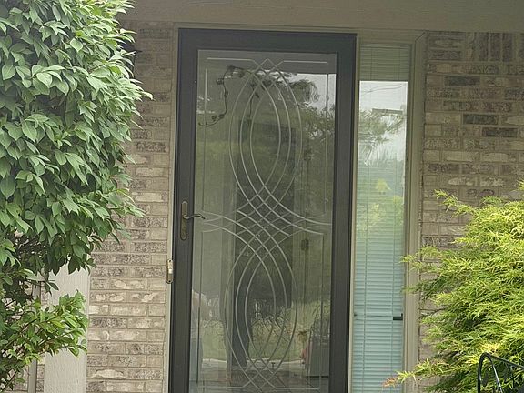 4th image of 24605 Millcreek Dr