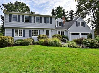 2 Pinecone Ln, Southborough, MA 01772