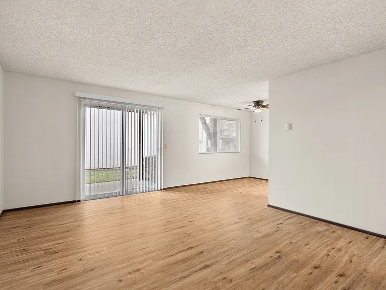 Palisades Apartments - Living Space * Palisades Apartments - Living Space *