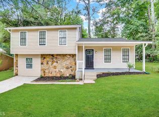 5130 S Woodbridge Trl, Stone Mountain, GA 30088