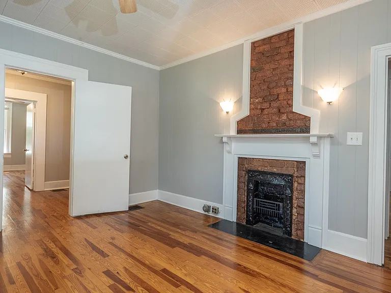 156 Grove St — Photo 23