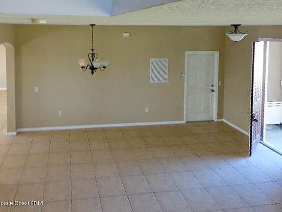 5th image of 359 Tunbridge Dr