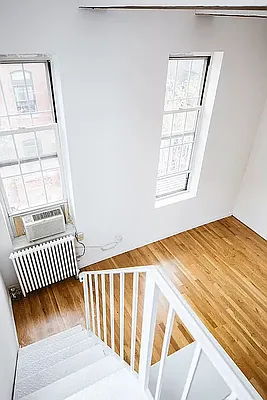 Rented by REAL New York | media 21