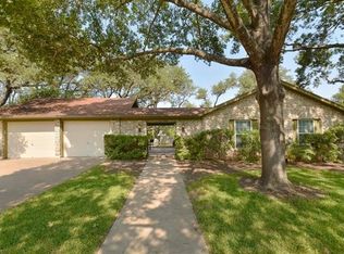 8400 Grayledge Dr, Austin, TX 78753