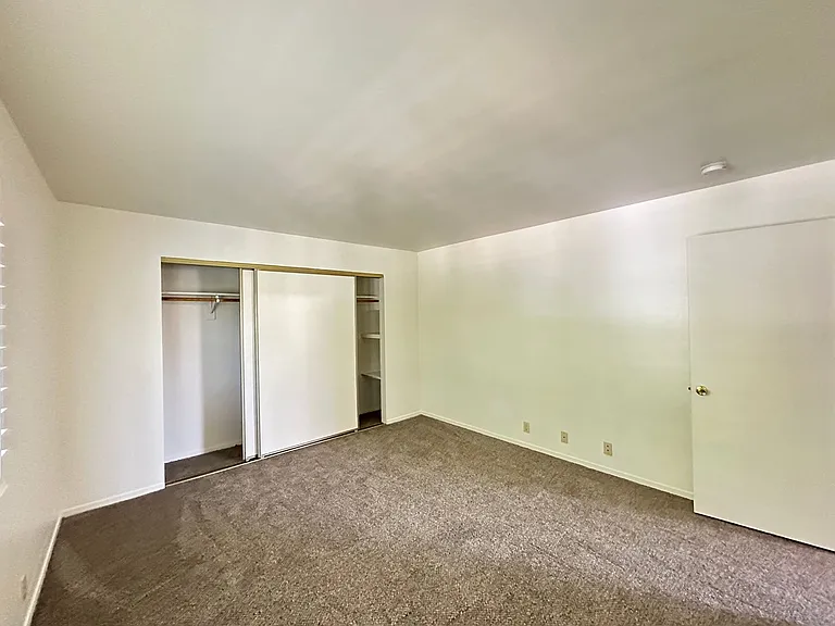 619 Military E — Photo 24