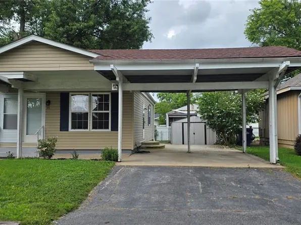 45 Cedar Brook Dr, Pacific, MO 63069