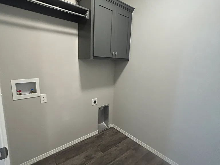 1502 E Utica Pl — Photo 28