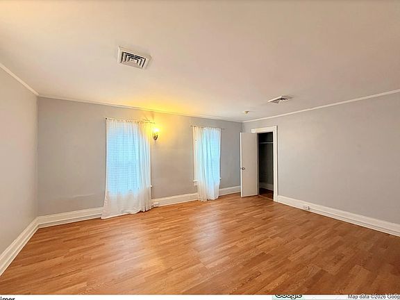 3rd image of 27 Franklin St #1
