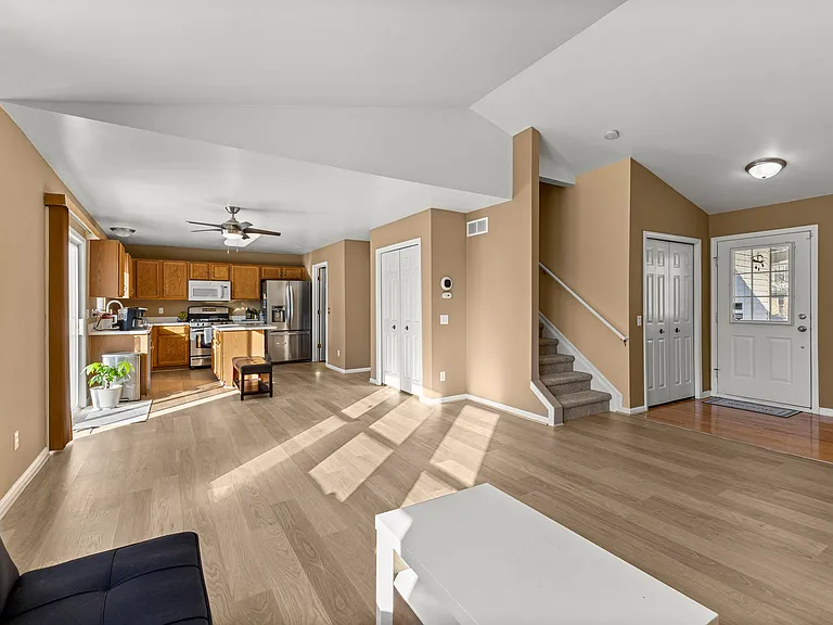 7164 Richmond Dr — Photo 13