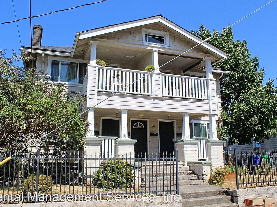 1st image of 907 NE Roselawn St #9566547