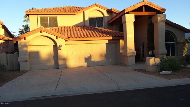 1st image of 10740 N La Quinta Dr