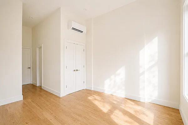 Bedroom, photo 5