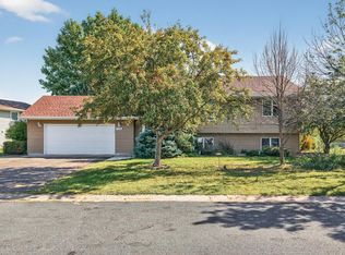 7344 Degrio Way, Inver Grove Heights, MN 55076