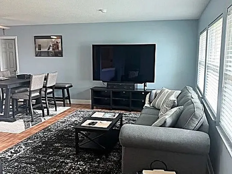 200 Fireside Ct — Photo 8