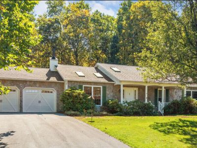 40 Gloucester Street, Clifton Park, NY, 12065