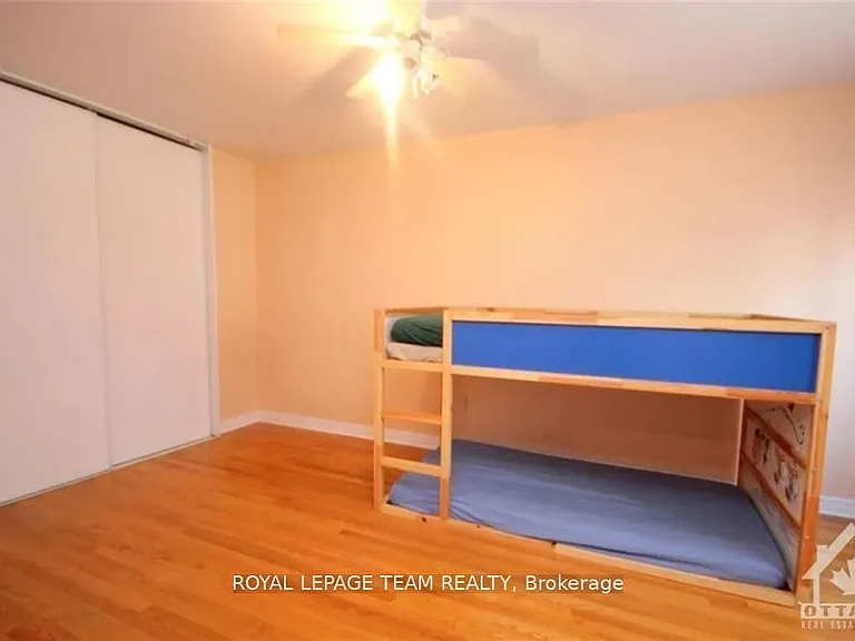 376 Lisgar St — Photo 6