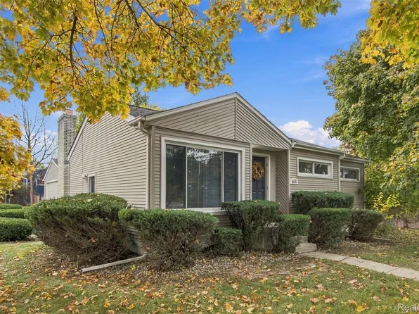 8475 Miller Rd, Swartz Creek, MI 48473