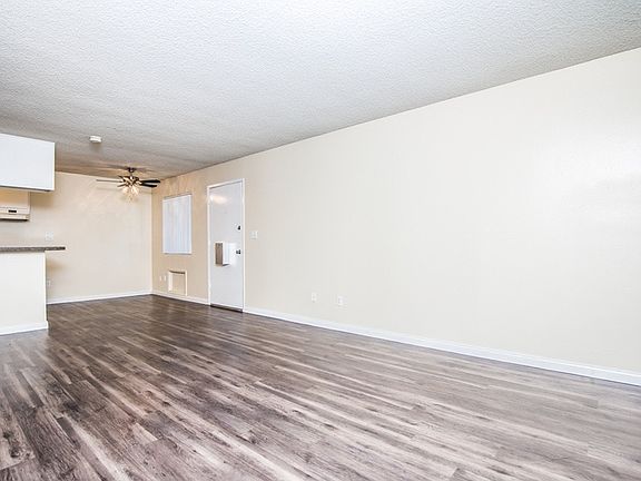 5th image of 7322 Mesa College Dr APT 7