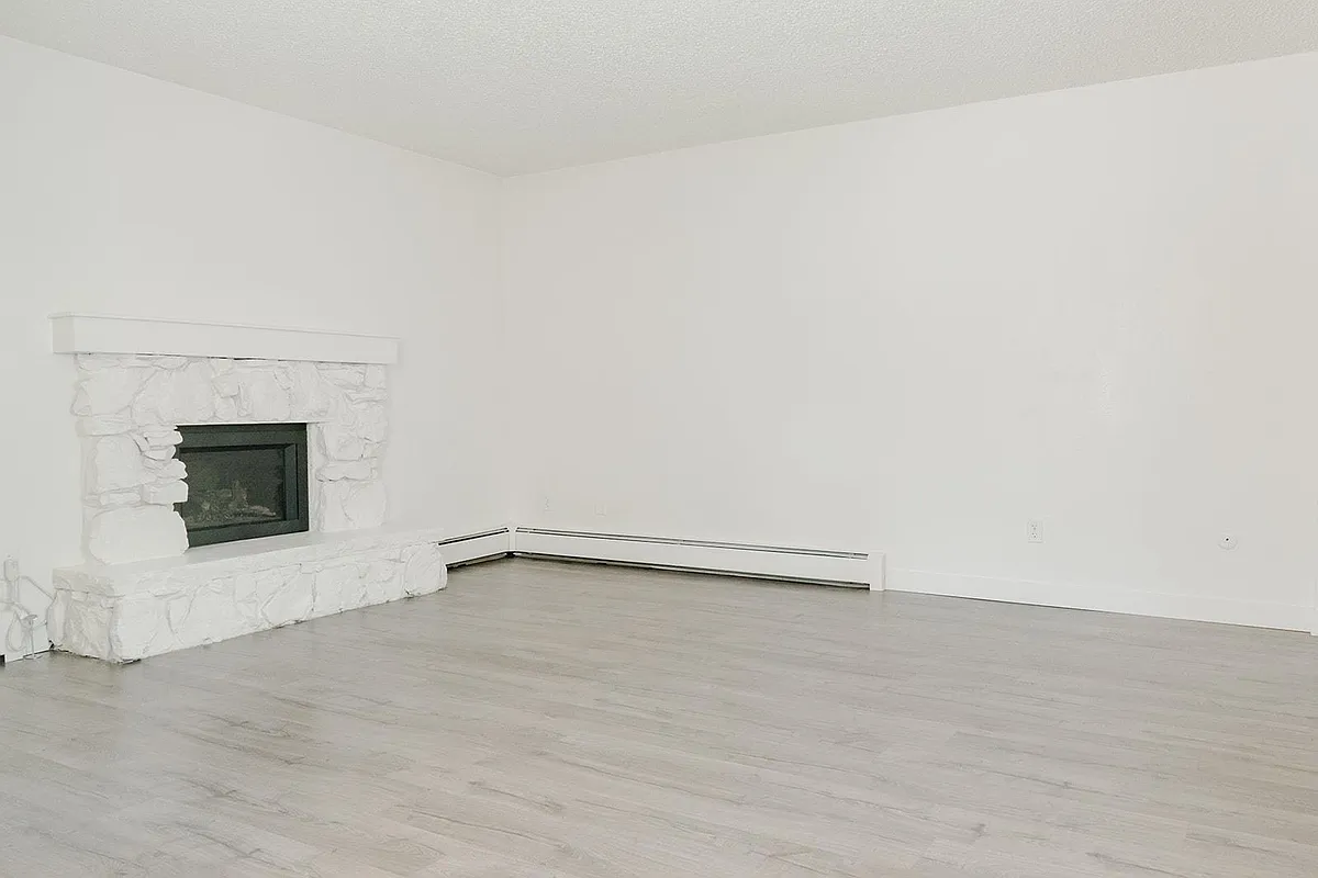 Building Photo - 3030 Oneal Pkwy #R13