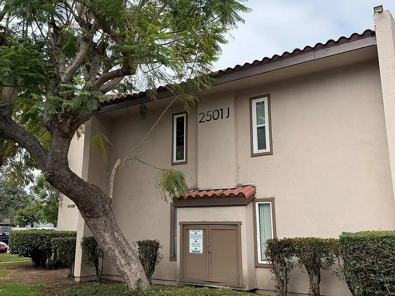 2501 W Sunflower Ave #J3 — Photo 2