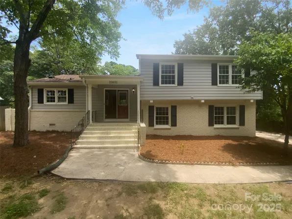 10931 Osprey Dr, Charlotte, NC 28226