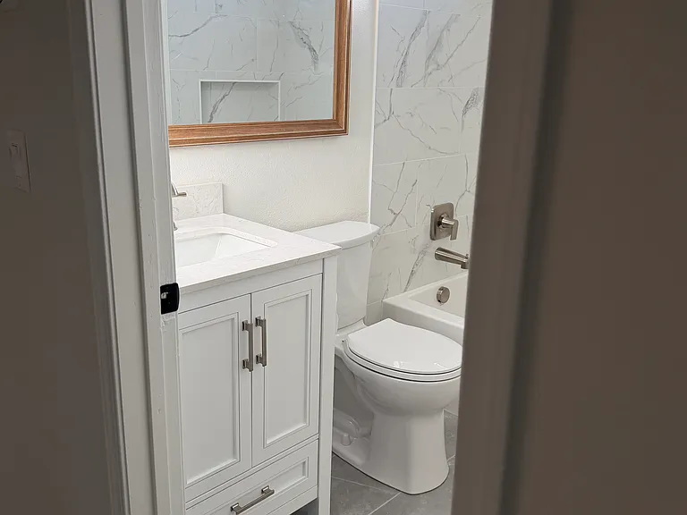 3304 E Sir Patrick Ct — Photo 33