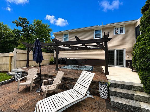 2nd image of 2 Johnson Ln