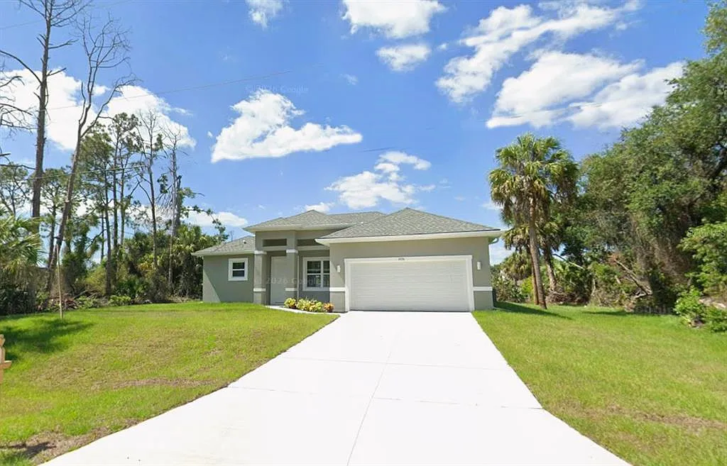 4 bed, 2.5 bath, 1695 sqft, $2,200 — Photo 1