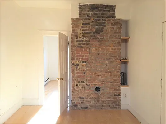 Rented by A P Realty Group NY LTD | media 9