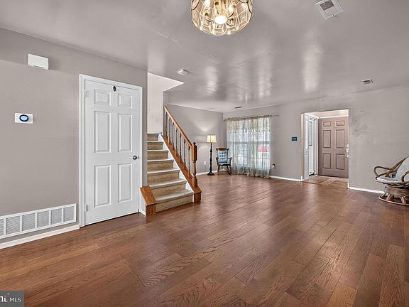 5th image of 149 Winstead Dr