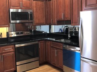 23 Pine Hill Ave #B, Stamford, CT 06906