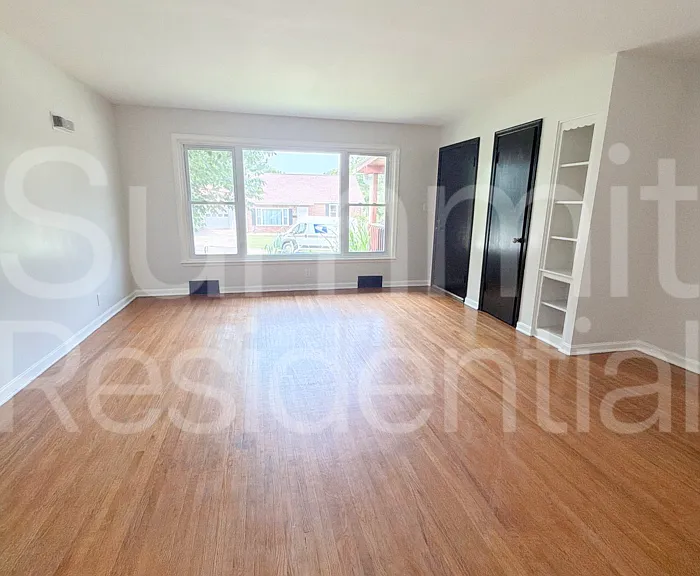 421 Hedeen Dr #421 — Photo 5