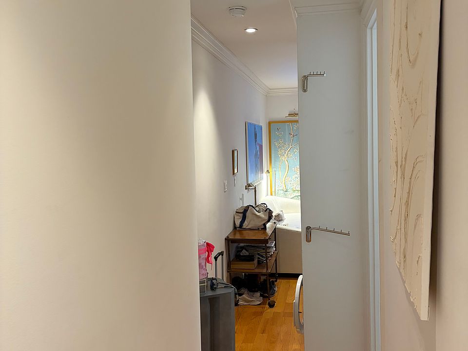 2nd image of 242 W 109th St APT 2A