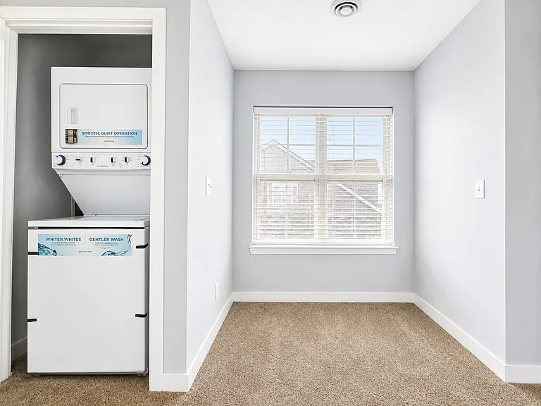 Washer & Dryer in Unit