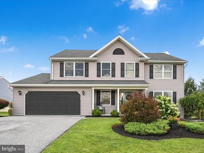 102 Village Dr, Newmanstown, PA, 17073