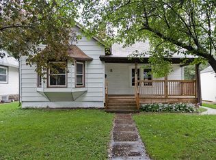 904 12th St NE, Cedar Rapids, IA 52402